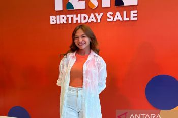 Amel Carla: Saya punya 99 produk belanja online