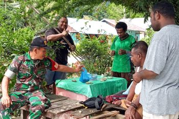 Koramil Supiori Selatan imbau warga jaga keharmonisan