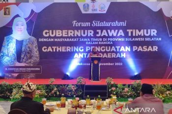 Gubernur Khofifah temui warga Jatim di Sulsel lakukan program misi dagang