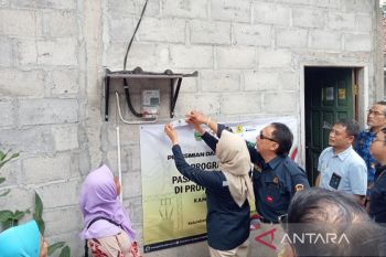 Bantul mendapat bantuan aliran listrik untuk 381 rumah