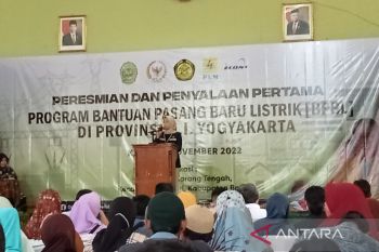 Kementerian ESDM: Rumah tangga berlistrik capai 99,60 persen