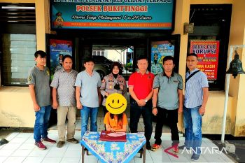 Polisi Bukittinggi tangkap perempuan pencuri emas yang kabur ke Solok Selatan