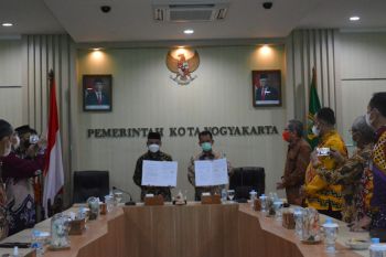Yogyakarta menambah penyertaan modal ke BPD DIY guna penuhi amanah perda