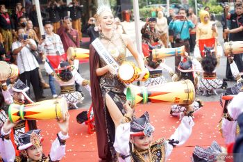 HUT Ke-187 Tulungagung, ritual bersih nagari dihadiri Miss Universe Swiss