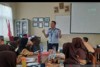 Tim Kemenkumham Sumsel penyuluhan perlindungan anak di sekolah SD hingga SMA