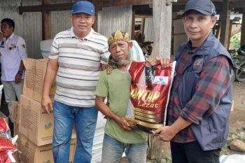 Dinsos Sulsel salurkan bantuan ke sejumlah daerah terdampak banjir