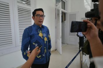 Ridwan Kamil tinjau penanganan dampak gempa Cianjur