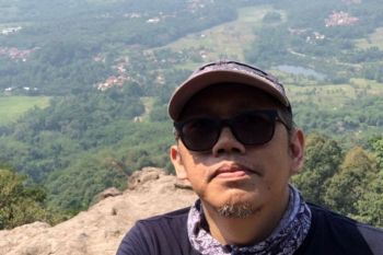 Jatidiri &amp; Jalan Kemanusiaan Mahasiswa Pecinta Alam