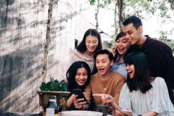 Pakar Komunikasi dan DPR RI gelar webinar pemaksimalan aplikasi Sosial Media
