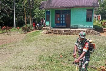 Koramil 1708-03/Biak Barat ajak warga jaga kebersihan lingkungan