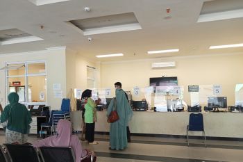 Insentif belum dibayar, puluhan dokter spesialis mogok