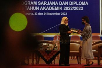 Menaker meminta UGM tidak ikut menyumbang angka pengangguran