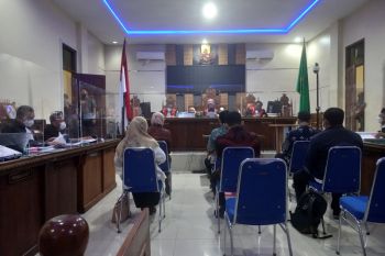 Jaksa KPK hadirkan 6 orang saksi terkait suap penerimaan mahasiswa di Unila
