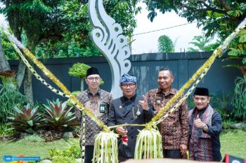 Tugu Pelajar Pancasila untuk Hari Guru
