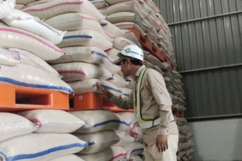 Bulog Lampung sebut stok beras 17 ribu ton cukup penuhi konsumsi Ramadhan