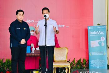 Menteri Kesehatan minta lansia 60 tahun lebih dan nakes segera "booster" kedua