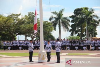 Kualitas guru harus ditingkatkan agar murid berprestasi