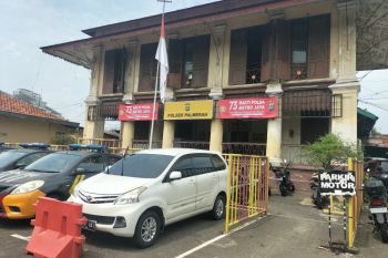 Provos periksa personel Polsek Palmerah diduga hina warga