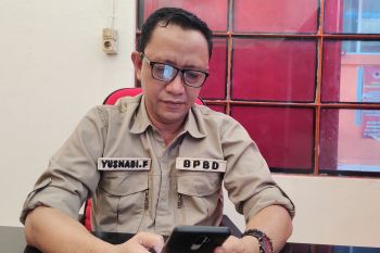 BPBD Bandarlampung ingatkan orang tua awasi anaknya saat hujan deras