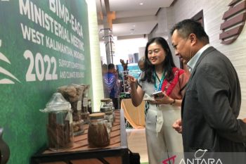 Delegasi Malaysia minati Jamur Susu Harimau saat pameran BIMP-EAGA