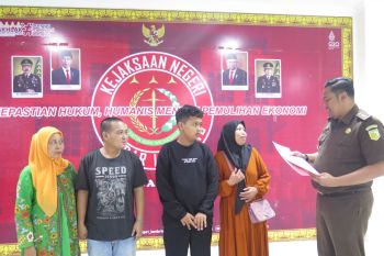 Kejaksaan hentikan penuntutan terhadap tersangka pembeli ponsel melalui medsos
