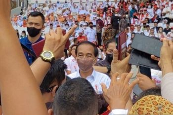 Presiden Jokowi tegaskan pembangunan infrastruktur tidak Jawa sentris