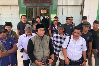 Eksekusi lahan di Dayun kembali ditunda, petani dan masyarakat datangi PN Siak