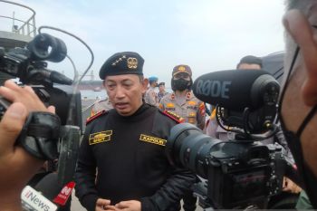 Kapolri : Pencarian jatuhnya helikopter Polri terus dilakukan
