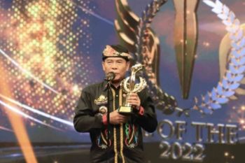Gubernur Kaltara peroleh penghargaan the people of the year