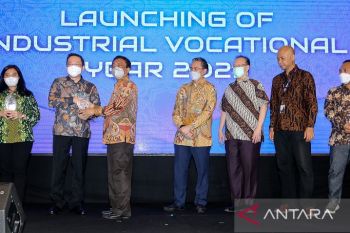 APRIL terima Penghargaan Best Practices Pengembangan Vokasi dari Kemenperin