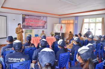 Pemkab Manggarai latih 40 pelaku usaha buat cendera mata