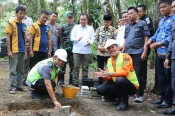 Warga Lapas Teluk Kuantan Provinsi Riau bangun RLH bagi keluarga miskin