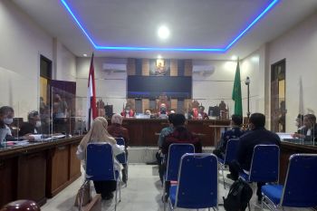 Aktor utama suap penerimaan mahasiswa baru di Unila akan hadir berikan saksi