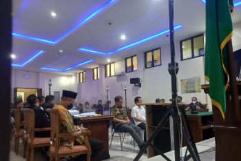Karomani sebut Andi Desfiandi minta keponakannya dibantu masuk Fakultas Kedokteran Unila