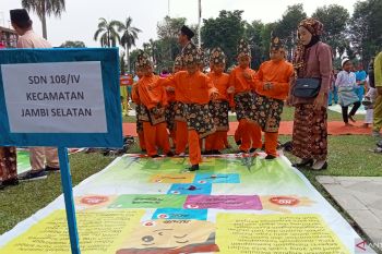 Kota Jambi pecahkan rekor dunia MURI permainan Cingkling Anti Korupsi