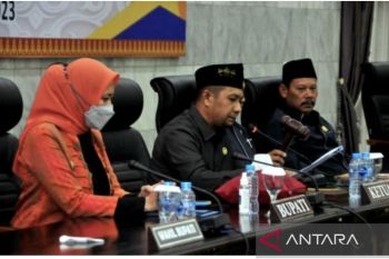 DPRD Inhu paripurnakan APBD 2023, dekati angka Rp1,6 triliun