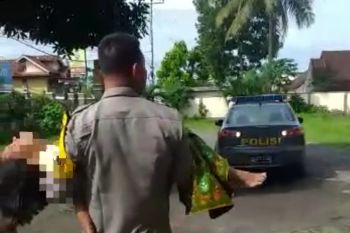 Belum sempat melapor, korban KDRT pingsan di kantor Polsek Selong