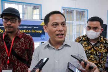 Berobat gratis pakai KTP jadi perhatian rombongan "Study Best Practice" Kota Bukittinggi