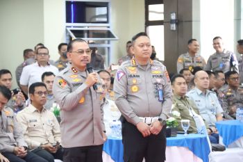 Ditlantas Polda Sumbar siapkan 63 personel petugas Camera ETLE Mobile Handheld