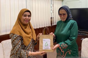 Tim Maching Fund Cegah Stunting Unand koordinasi pengadaan produk olahan dadih dengan Dinkes Sumbar