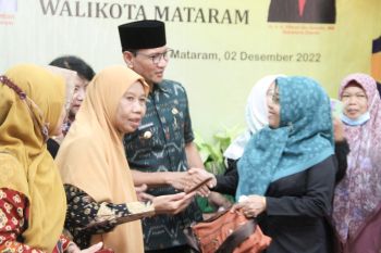 Wali Kota Mataram melepas 127 PNS purna tugas