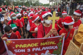 Parade Menyambut Natal di Palangka Raya