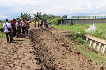 Polres  Demak pantau kondisi tanggul sungai antisipasi tanggul jebol