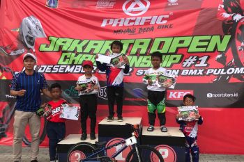 Pebalap sepeda belia asal Sumbar juarai Lomba BMX Internasional