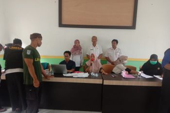 Pemkot Mataram mengganti ratusan KPM penerima bansos BBM