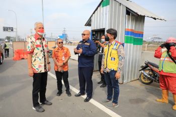 Ganjar cek persiapan akhir Tol Semarang-Demak