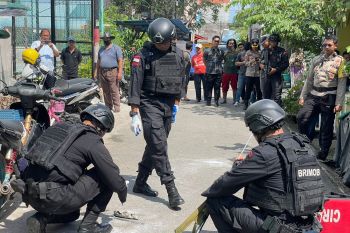 Polisi selidiki pemilik benda yang meledak di perumahan Batam