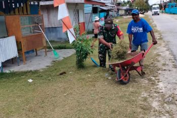 Koramil Numfor ajak warga bergotong royong bersihkan halaman rumah