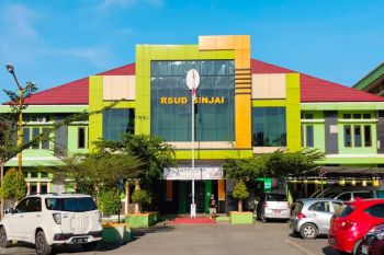 Bayi kekurangan gizi penderita pneumonia dirawat di RSUD Sinjai