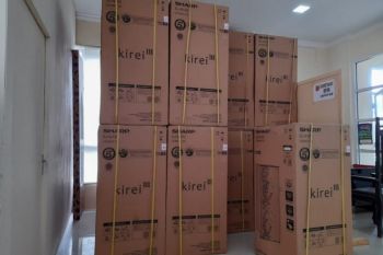 Pemkab Agam salurkan saran perdagangan bagi pelaku UMKM